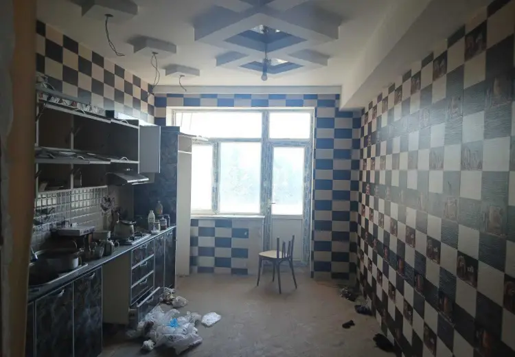 3 otaqlı mənzil , Bakı