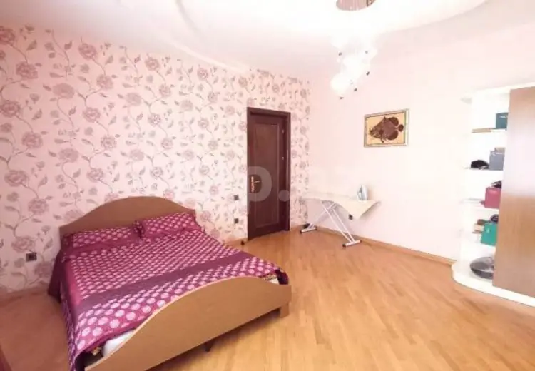 4 otaqlı mənzil , Badamdar qəs., Səbail, Bakı