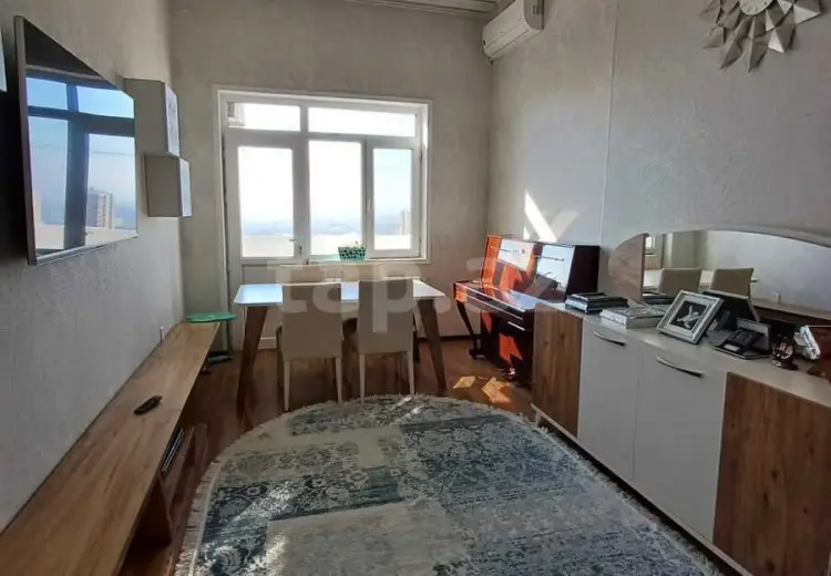 3 otaqlı mənzil , Bakı