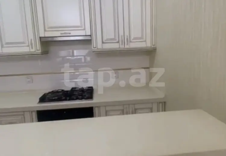 550 AZN - 3 otaqlı mənzil Kirayə (aylıq), Bakı