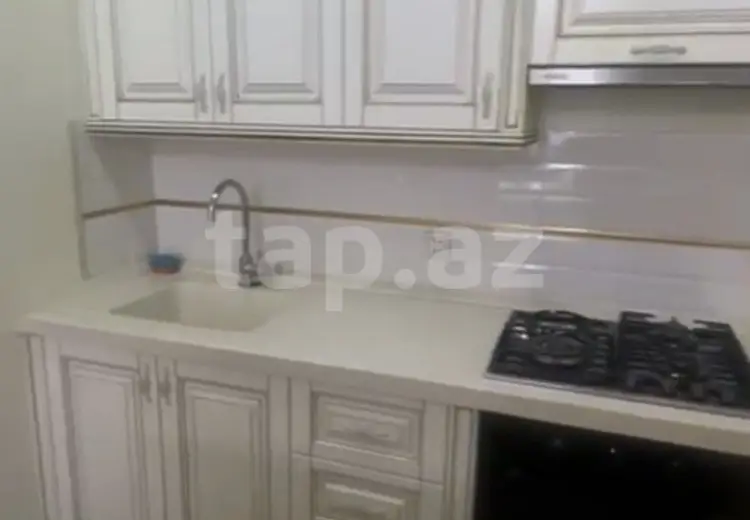 550 AZN - 3 otaqlı mənzil Kirayə (aylıq), Bakı