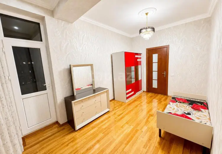3 otaqlı mənzil , Bakı