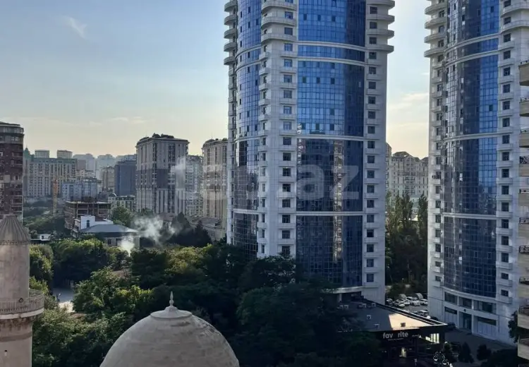 4 otaqlı mənzil , Bakı