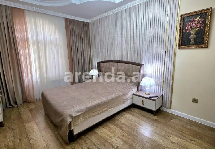435 000 AZN - 10 otaqlı mənzil Satılır, Novxanı, Abşeron
