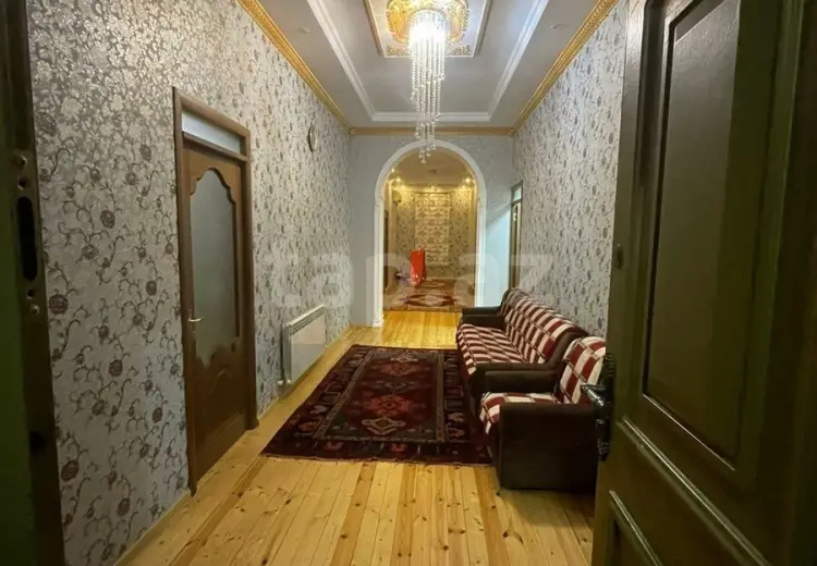 5 otaqlı mənzil , Göygöl