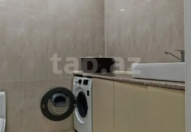 3 otaqlı mənzil , Bakı