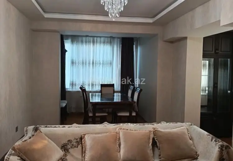 1 000 AZN - 3 otaqlı mənzil Kirayə (aylıq), İçəri şəhər, Səbail, Bakı