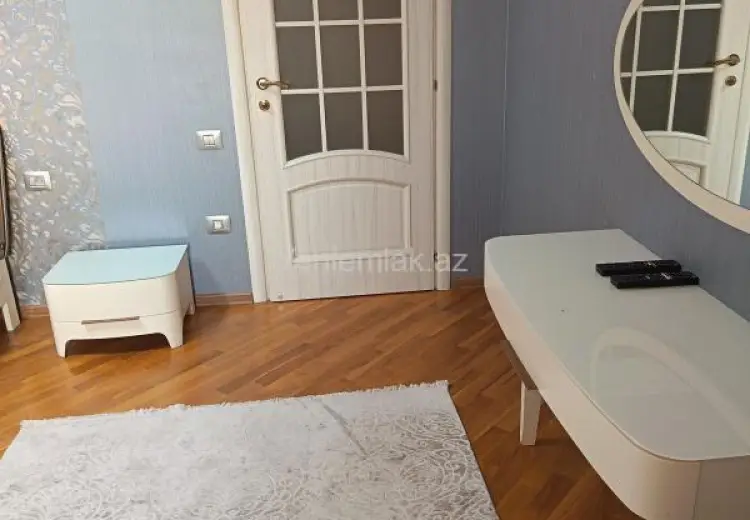 1 000 AZN - 3 otaqlı mənzil Kirayə (aylıq), İçəri şəhər, Səbail, Bakı