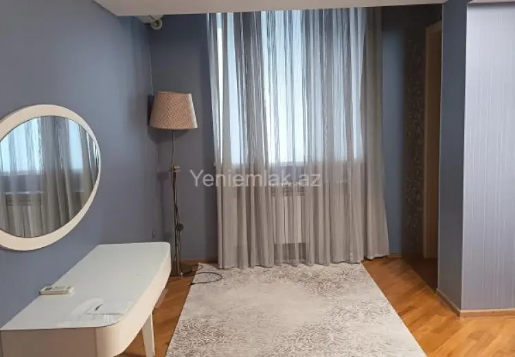 1 000 AZN - 3 otaqlı mənzil Kirayə (aylıq), İçəri şəhər, Səbail, Bakı