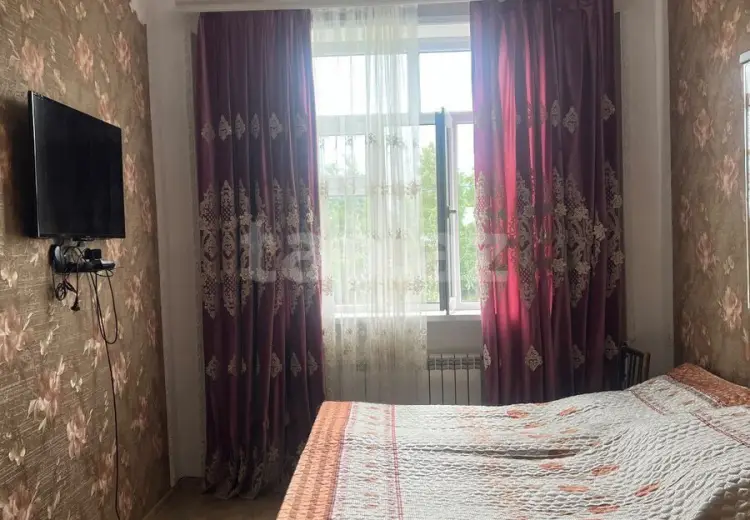10 otaqlı mənzil , Quba