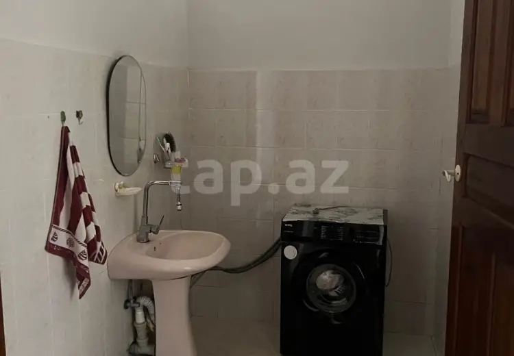 10 otaqlı mənzil , Quba