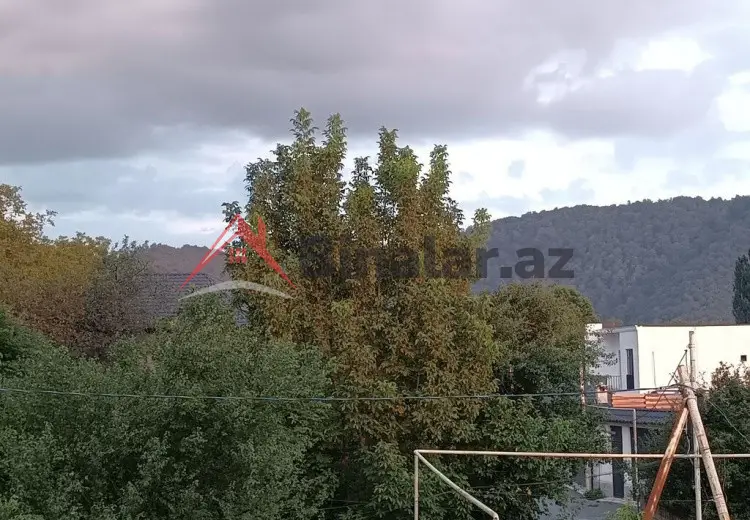 7 otaqlı mənzil Satılır, Qəbələ
