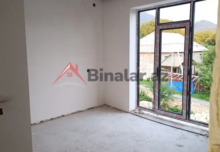 7 otaqlı mənzil Satılır, Qəbələ