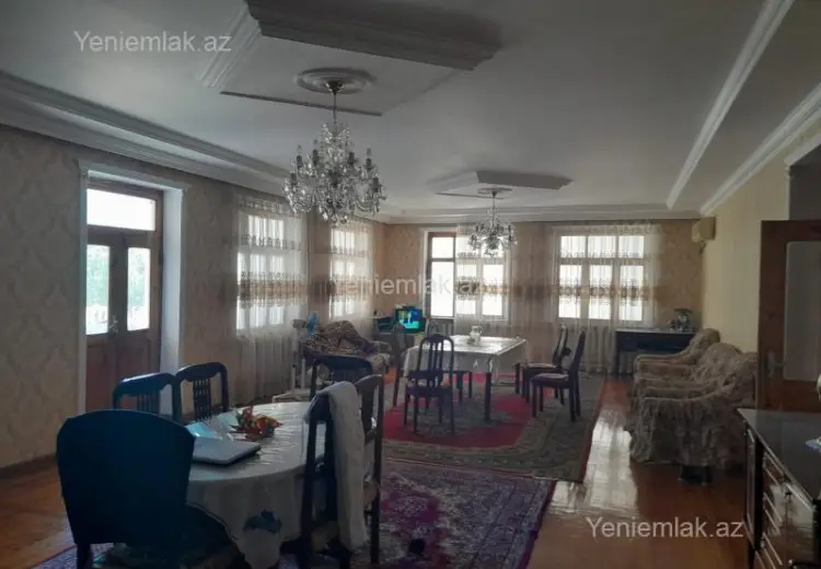 10 otaqlı mənzil Satılır, Gəncə