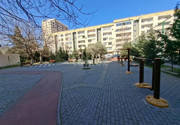 5 otaqlı mənzil , Bakı