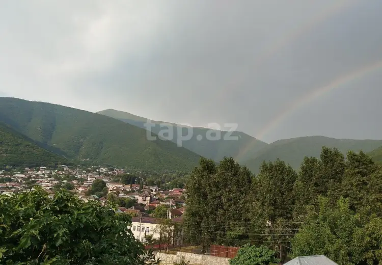 5 otaqlı mənzil , Şəki