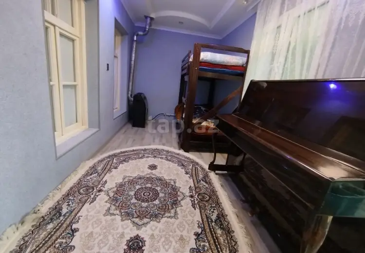 5 otaqlı mənzil , Şəki