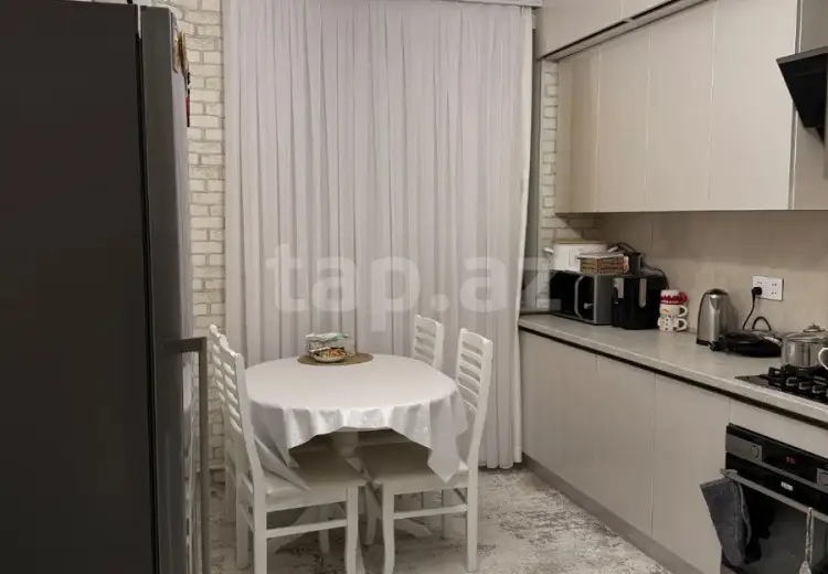 4 otaqlı mənzil , Xırdalan