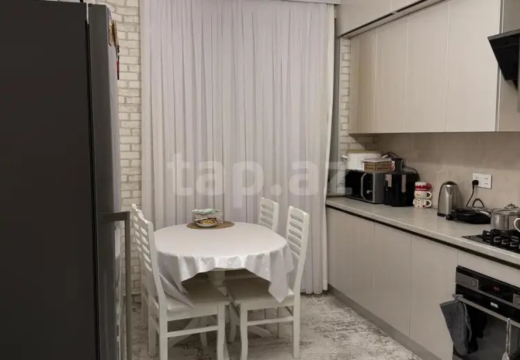 4 otaqlı mənzil , Xırdalan