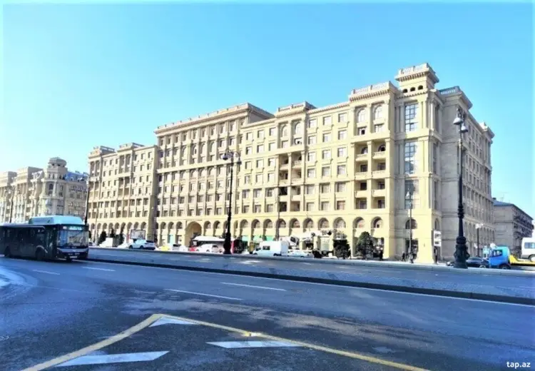 3 otaqlı mənzil , Bakı