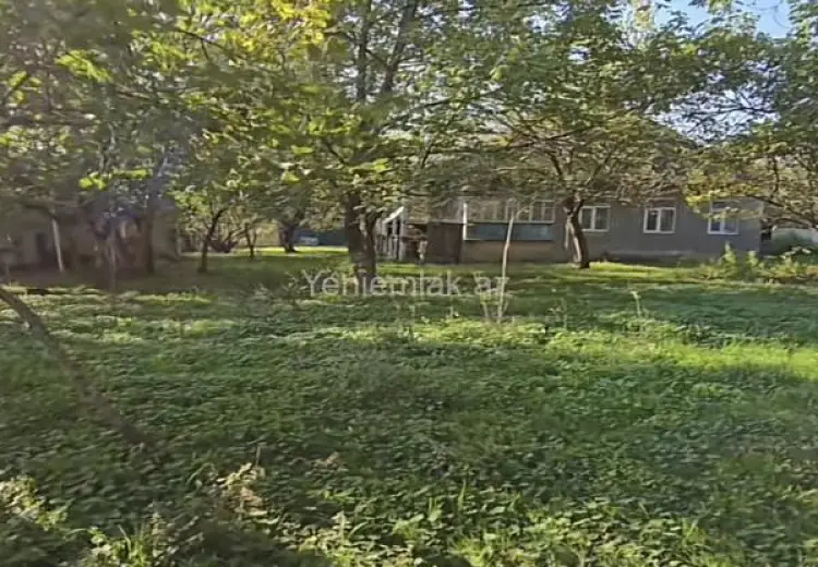 27 sot Torpaq Satılır, Qəbələ