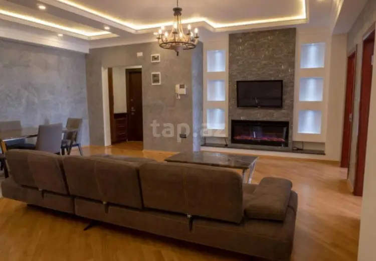 4 otaqlı mənzil , Bakı