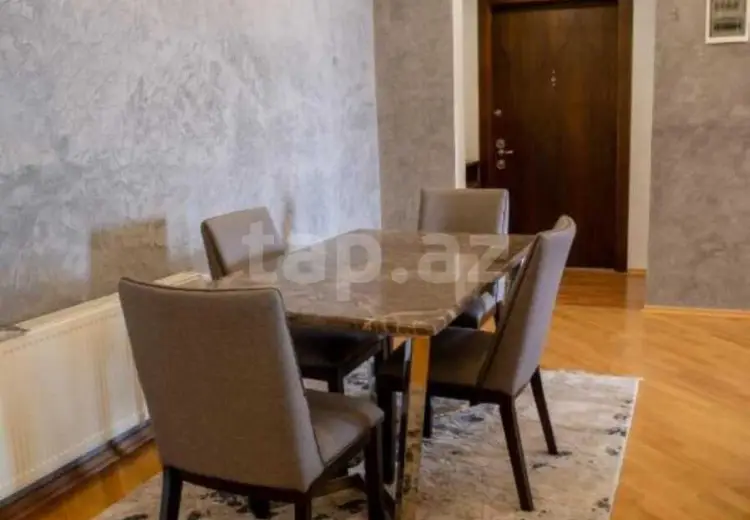 4 otaqlı mənzil , Bakı