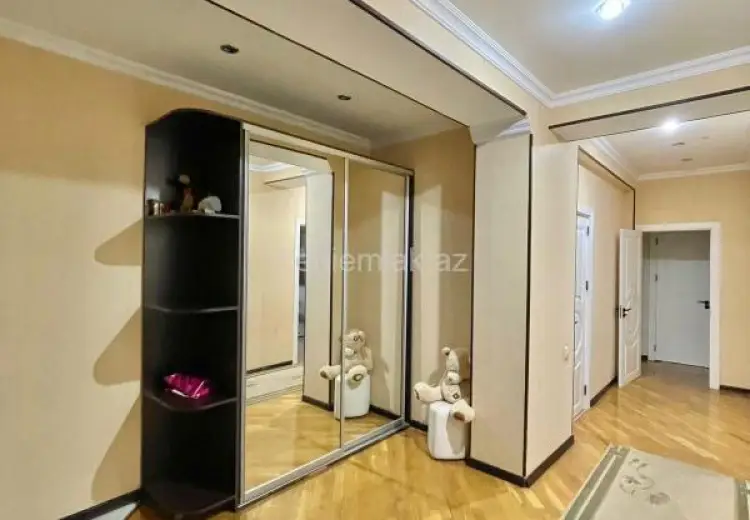 270 000 AZN - 2 otaqlı mənzil Satılır, Nərimanov, Bakı