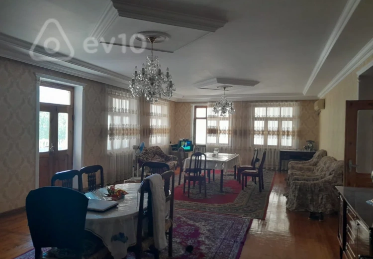 10 otaqlı mənzil Satılır, Gəncə