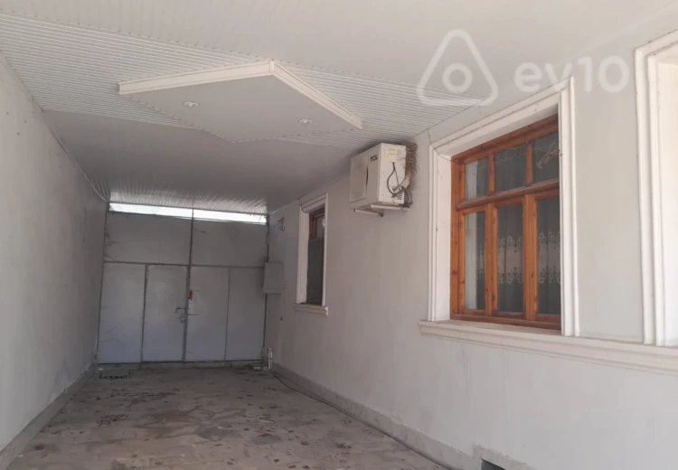 10 otaqlı mənzil Satılır, Gəncə