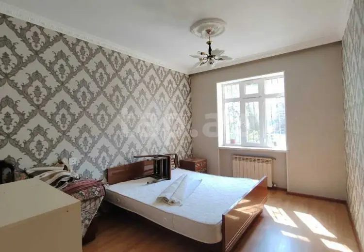 550 AZN - 3 otaqlı mənzil Kirayə (aylıq), 8-ci kilometr, Nizami, Bakı