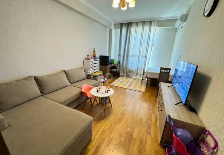 3 otaqlı mənzil , Bakı