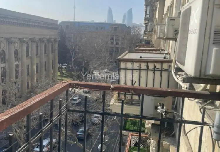 900 AZN - 3 otaqlı mənzil Kirayə (aylıq), Nəsimi, Bakı