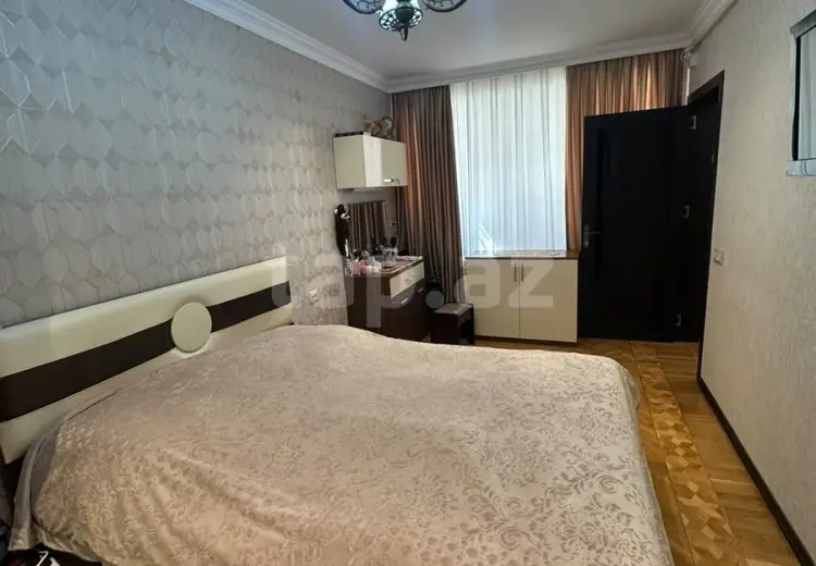 4 otaqlı mənzil , Bakı