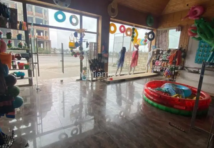 250 m² Obyekt / Ofis Satılır, Novxanı, Abşeron