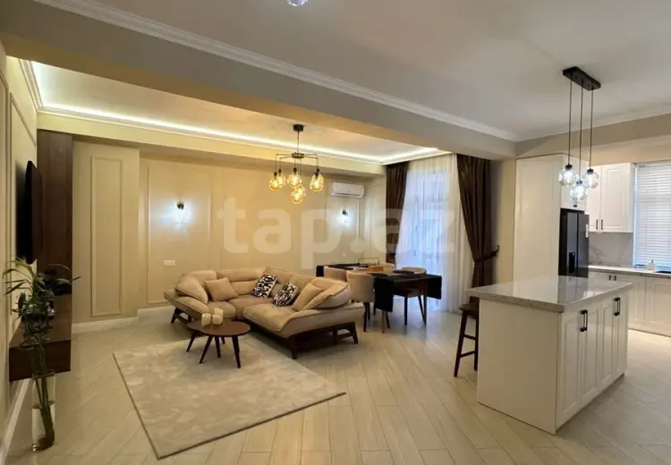 4 otaqlı mənzil , Bakı