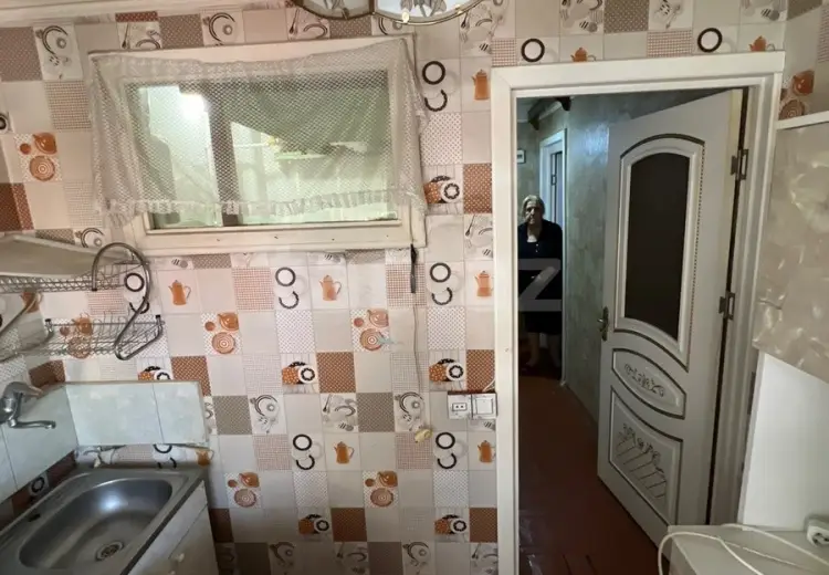 300 AZN - 1 otaqlı mənzil Kirayə (aylıq), Bakı