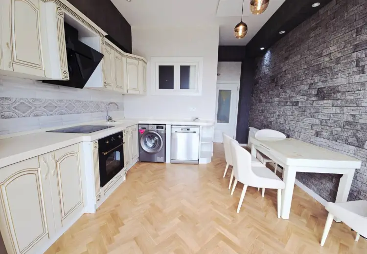 3 otaqlı mənzil Kirayə (aylıq), Bakı