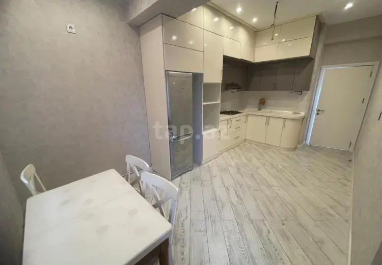 3 otaqlı mənzil , Xırdalan