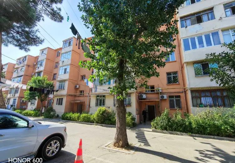 3 otaqlı mənzil , Bakı