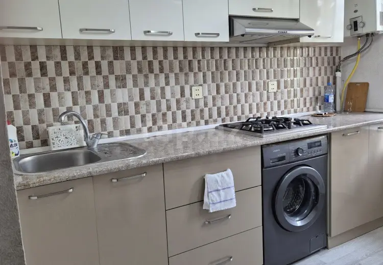 3 otaqlı mənzil , Bakı