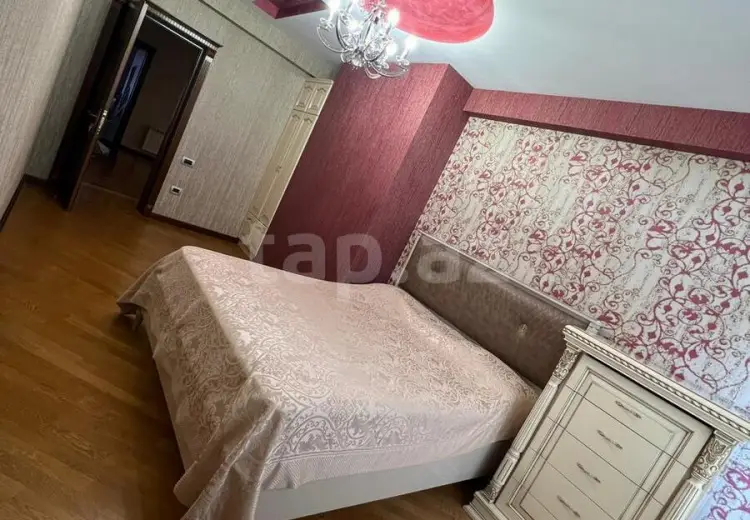 4 otaqlı mənzil , Bakı