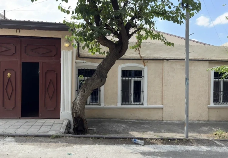 7 otaqlı mənzil Satılır, Gəncə