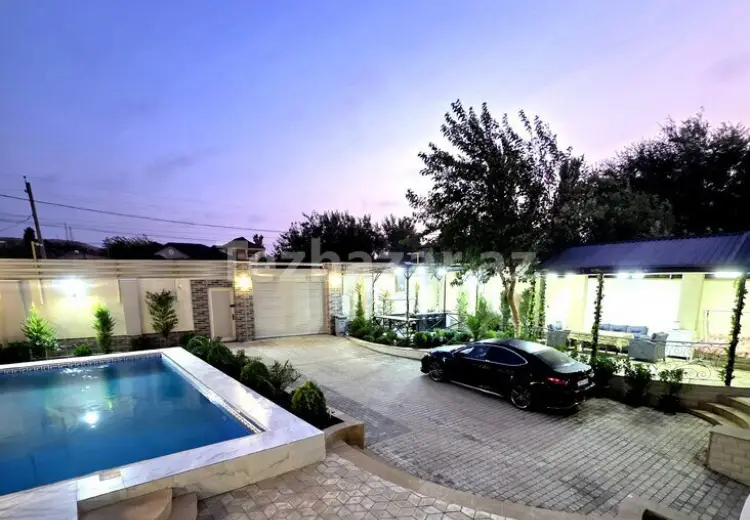 435 000 AZN - 10 otaqlı mənzil Satılır, Novxanı, Abşeron