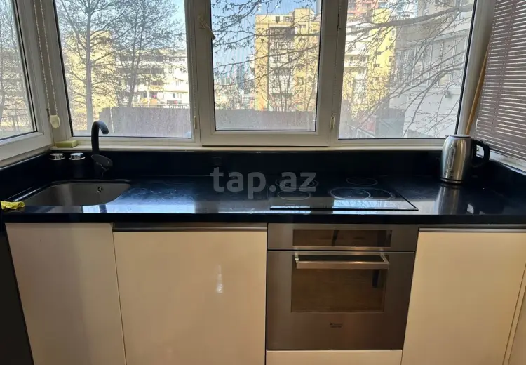 3 otaqlı mənzil , Bakı