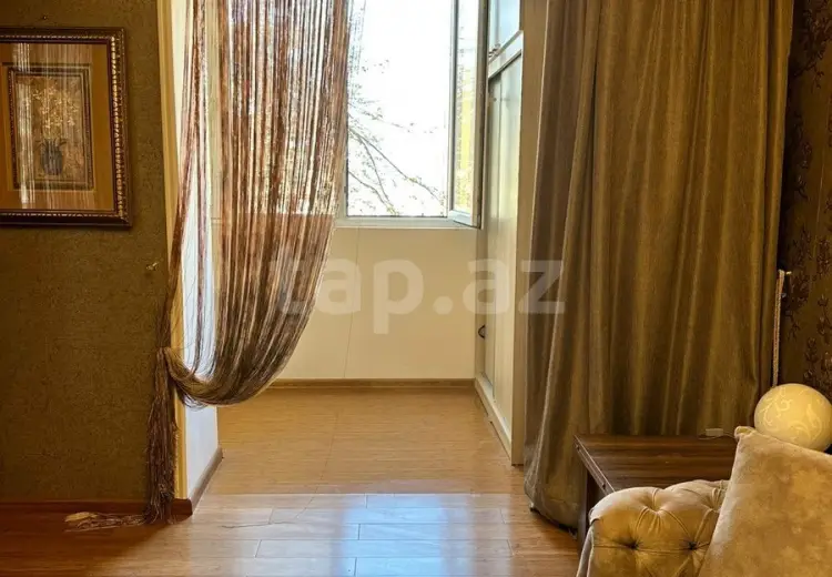 3 otaqlı mənzil , Bakı