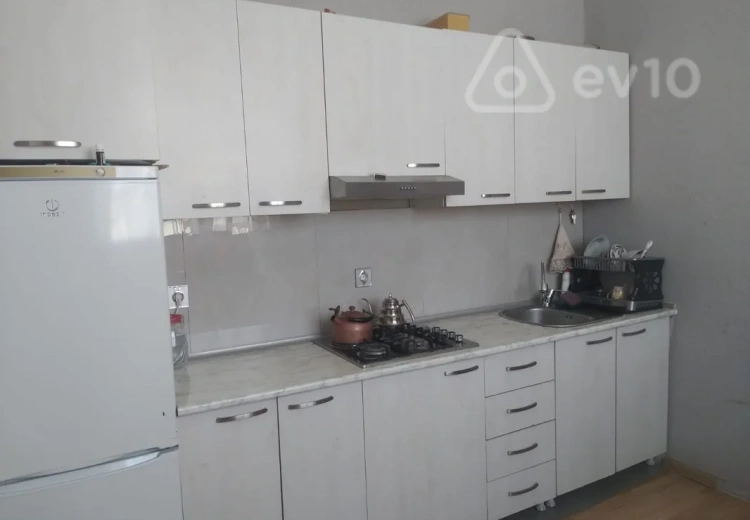 3 otaqlı mənzil Satılır, Bakı