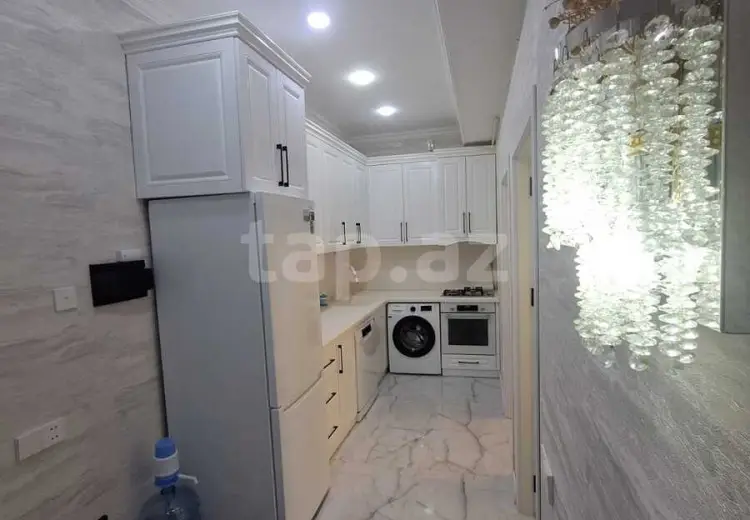 3 otaqlı mənzil , Bakı