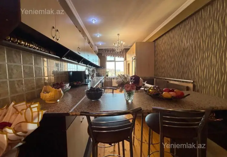 215 000 AZN - 3 otaqlı mənzil Satılır, Nizami, Bakı