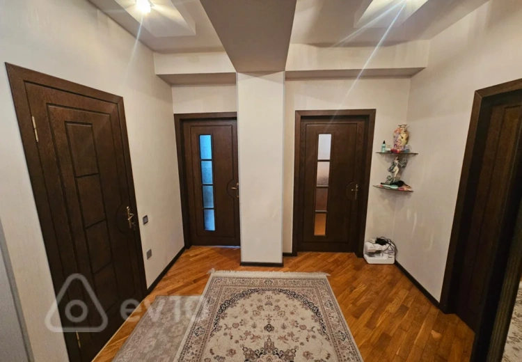 2 otaqlı mənzil Satılır, 8-ci kilometr, Nizami, Bakı